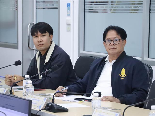 คณะรัฐศาสตร์และสังคมศาสตร์ 