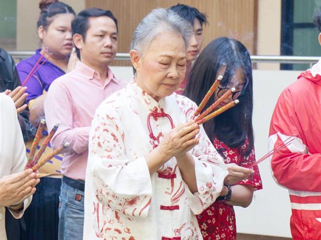 คณะศิลปศาสตร์จัดพิธีสักการะสิ่งศักดิ์สิทธิ์ เนื่องในโอกาสวันตรุษจีน 2569