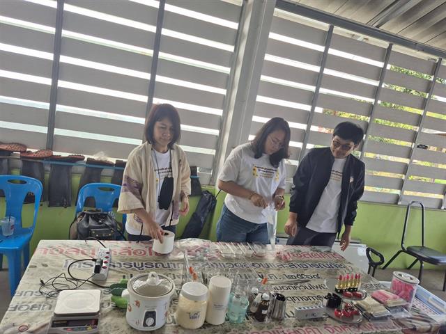 หวานจากรัง 16.jpg