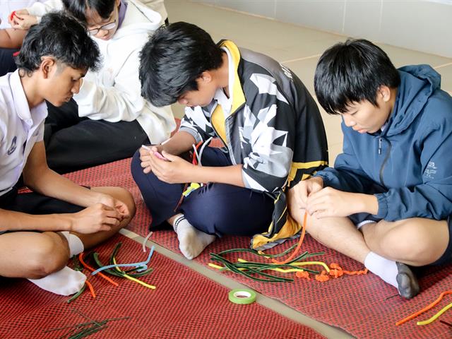 โรงเรียนสาธฺตมหาวิทยาลัยพะเยา
