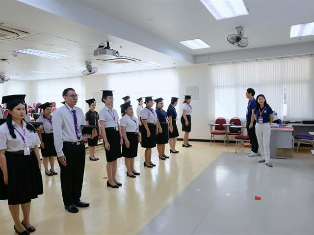 คณะกรรมการดำเนินงานพิธีพระราชทานปริญญาบัตร คณะศิลปศาสตร์ ดำเนินการฝึกซ้อมบัณฑิต เพื่อเตรียมความพร้อมการเข้ารับพระราชทานปริญญาบัตร ประจำปีการศึกษา ๒๕๖๗