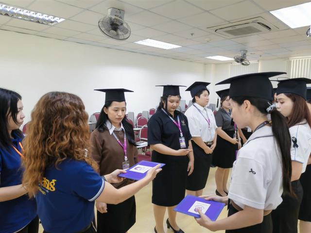คณะกรรมการดำเนินงานพิธีพระราชทานปริญญาบัตร คณะศิลปศาสตร์ ดำเนินการฝึกซ้อมบัณฑิต เพื่อเตรียมความพร้อมการเข้ารับพระราชทานปริญญาบัตร ประจำปีการศึกษา ๒๕๖๗