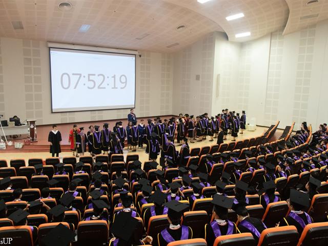คณะกรรมการดำเนินงานพิธีพระราชทานปริญญาบัตร คณะศิลปศาสตร์ ดำเนินการฝึกซ้อมบัณฑิต เพื่อเตรียมความพร้อมการเข้ารับพระราชทานปริญญาบัตร ประจำปีการศึกษา ๒๕๖๗