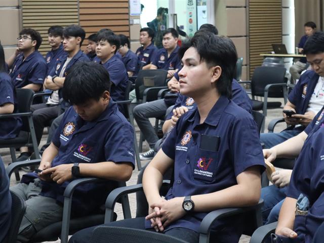 วิศวกรรมโยธาโครงการพิเศษ จัดศึกษาดูงานวิชาชีพ เรียนรู้เทคโนโลยีก่อสร้างสมัยใหม่จากสถานประกอบการชั้นนำ