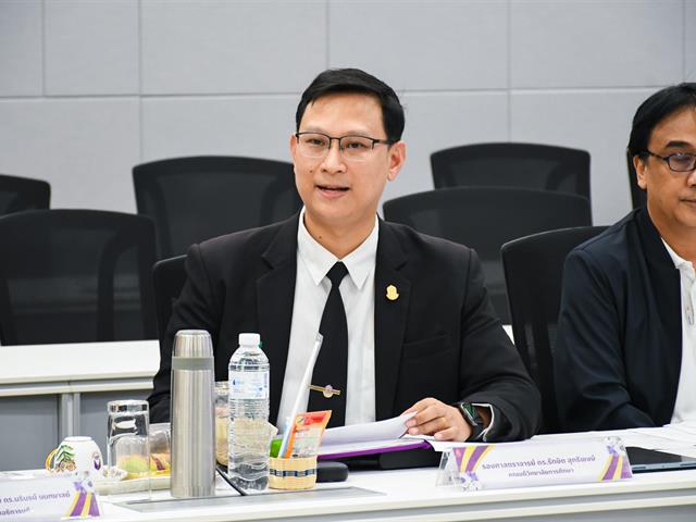 School of Education Conducts Curriculum Revision Aligning with TQF Standards