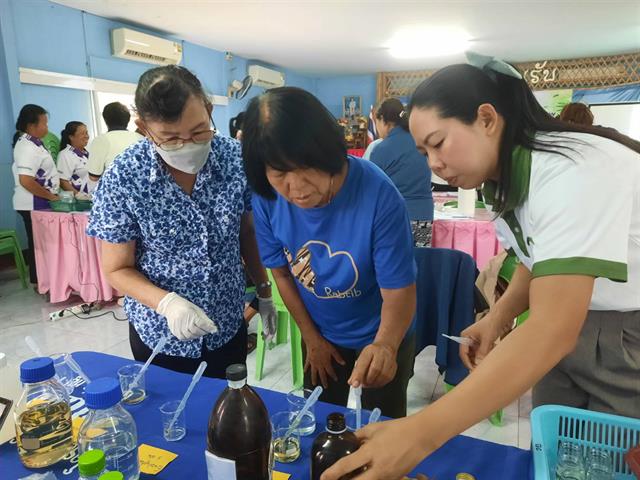 คณะเภสัชศาสตร์ มหาวิทยาลัยพะเยา ร่วมกับเทศบาลตำบลท่าวังทอง ร่วมจัดกิจโครงการส่งเสริมการใช้สมุนไพรเพื่อสุขภาพ