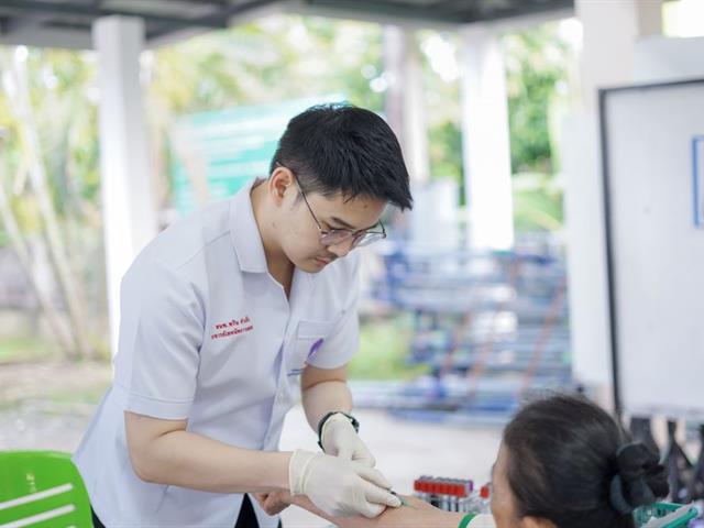 โครงการยกระดับการดูแลผู้สูงอายุด้วยโภชนบำบัดแม่นยำที่บูรณาการ   ข้อมูลสุขภาพช่องปากและผลทางห้องปฏิบัติการทางการแพทย์    ภายใต้โครงการศูนย์สัมฤทธิ์สุข