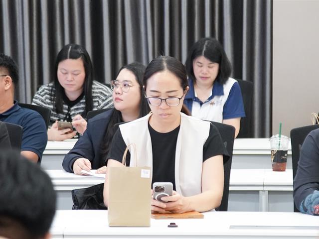 ประชุมคณะกรรมการสถาปนามหาวิทยาลัยพะเยา