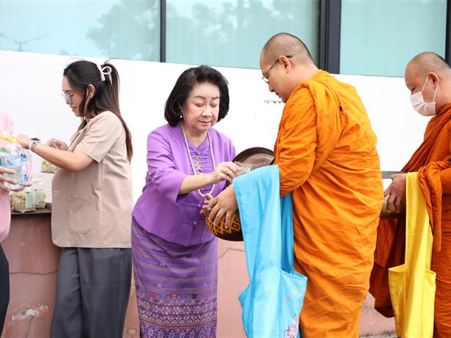 คณะทันตแพทยศาสตร์ มหาวิทยาลัยพะเยา จัดกิจกรรมทำบุญ เนื่องในวันคล้ายวันสถาปนาครบรอบ 14 ปี คณะทันตแพทยศาสตร์ มหาวิทยาลัยพะเยา