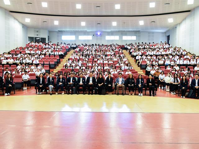 วิทยาลัยการศึกษา ดำเนินการจัดโครงการปฐมนิเทศนิสิตใหม่ ระดับปริญญาตรี ประจำปีการศึกษา 2569 ต้อนรับ "ฟ้ามุ่ยช่อที่ 16" สู่รั้วมหาวิทยาลัยพะเยา
