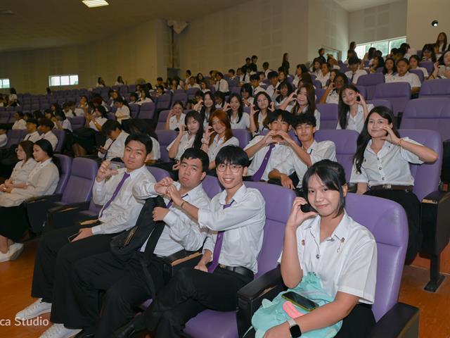 คณะบริหารธุรกิจและนิเทศศาสตร์  