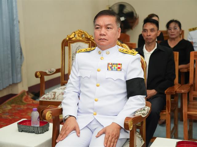 อธิการบดีมหาวิทยาลัยพะเยา มอบหมายรองอธิการบดีเป็นประธานในพิธีพระราชทานน้ำหลวงอาบศพ ผู้ช่วยศาสตราจารย์ ดร.สุนทร คล้ายอ่ำ