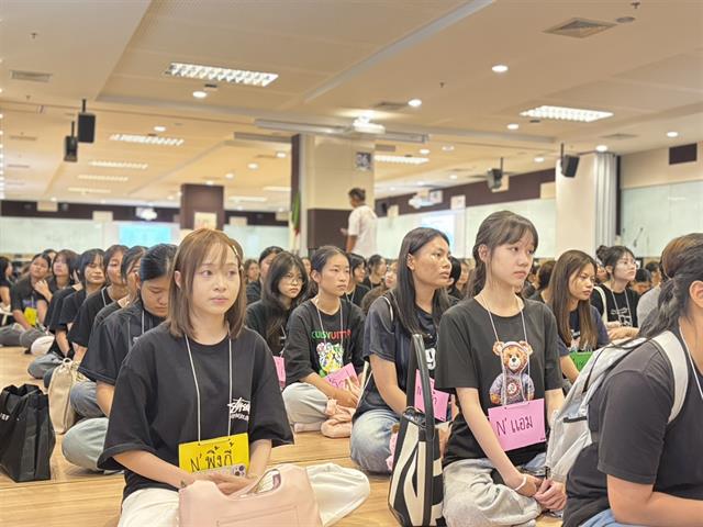 ศูนย์บรรณสารและการเรียนรู้ มหาวิทยาลัยพะเยา จัดปฐมนิเทศนิสิตใหม่ ฟ้ามุ่ยช่อที่ 16 แนะนำการใช้ห้องสมุด ฐานข้อมูลออนไลน์ e-Resources และแหล่งเรียนรู้ดิจิทัล