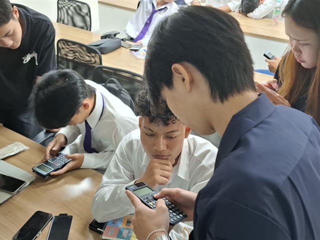 คณะวิศวกรรมศาสตร์ เสริมทักษะนิสิตใหม่ อบรมใช้เครื่องคิดเลขวิทยาศาสตร์เพื่อการเรียนรู้อย่างมีประสิทธิภาพ