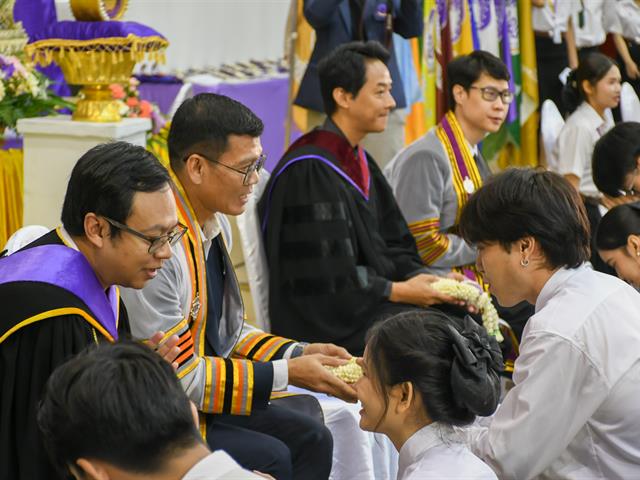 วิทยาลัยการศึกษา เข้าร่วมพิธีไหว้ครู ประจำปีการศึกษา 2569 และพิธีมอบเกียรติบัตร “วันเกียรติยศ” เชิดชูเกียรตินิสิตและบุคลากรดีเด่น