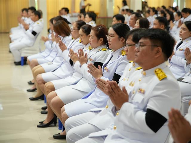 ถวายพระพร 4-69 (2).JPG