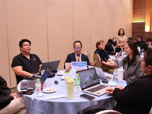 คณะรัฐศาสตร์และสังคมศาสตร์ 