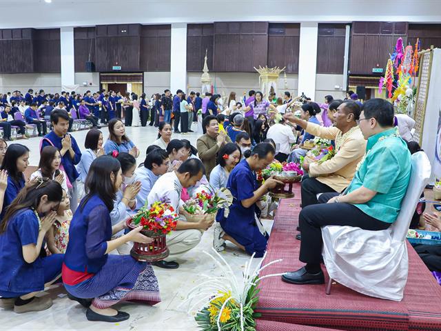 LINE_ALBUM_สระเกล้าดำหัว69_260423_12.jpg