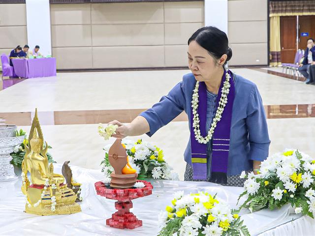 LINE_ALBUM_สระเกล้าดำหัว69_260423_64.jpg