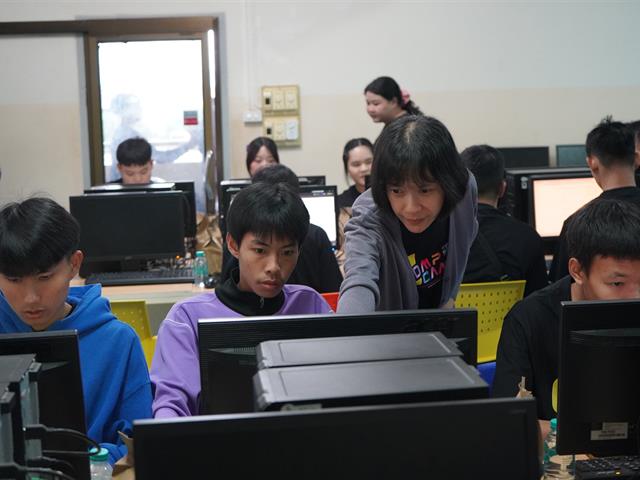 Comp Camp สัญจร 2569