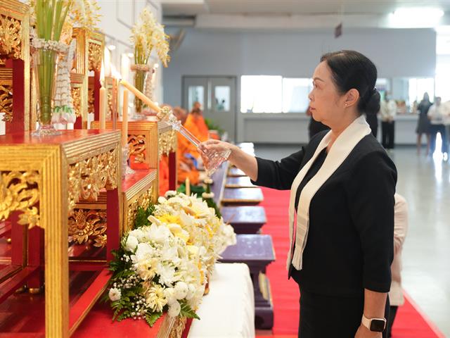 คณะทันตแพทยศาสตร์ มหาวิทยาลัยพะเยา เข้าร่วมพิธีสมโภชเทียนพรรษาและรับมอบต้นเทียนพรรษา ประจำปี 2569