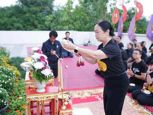คณะทันตแพทยศาสตร์ มหาวิทยาลัยพะเยา ร่วมกิจกรรมทำบุญตักบาตร "ฮ่วมใจ๋ตักบาตร ต้อนรับน้องใหม่ สู่รั้ว ม.พะเยา" เนื่องในโอกาสวันสถาปนามหาวิทยาลัยพะเยา ครบรอบ 16 ปี