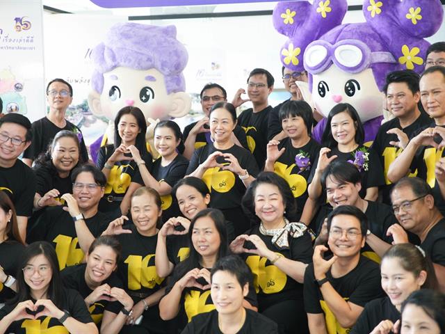 คณะทันตแพทยศาสตร์ มหาวิทยาลัยพะเยา ร่วมกิจกรรมทำบุญตักบาตร "ฮ่วมใจ๋ตักบาตร ต้อนรับน้องใหม่ สู่รั้ว ม.พะเยา" เนื่องในโอกาสวันสถาปนามหาวิทยาลัยพะเยา ครบรอบ 16 ปี