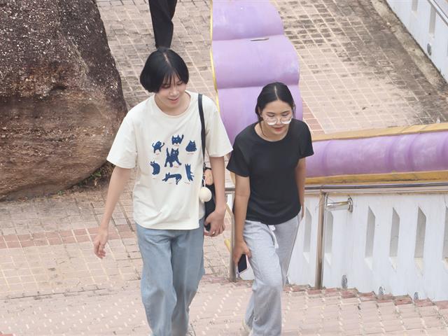 คณะรัฐศาสตร์และสังคมศาสตร์ 