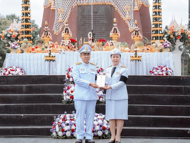 คณะวิศวกรรมศาสตร์ ร่วมแสดงความยินดี ผู้ช่วยศาสตราจารย์ ดร.วสันต์ คำสนาม รับโล่บุคลากรดีเด่น ประจำปี 2569