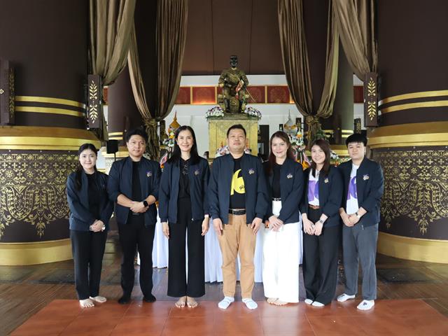 ENG-ฮ่วมใจ๋ตักบาตร (99).JPG