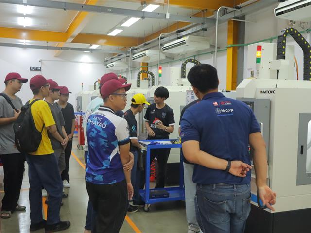 คณะวิศวกรรมศาสตร์ เปิดห้องปฏิบัติการต้อนรับนักเรียนโรงเรียนสาธิตพะเยา สัมผัสโลกวิศวกรผ่านห้องปฏิบัติการจริง