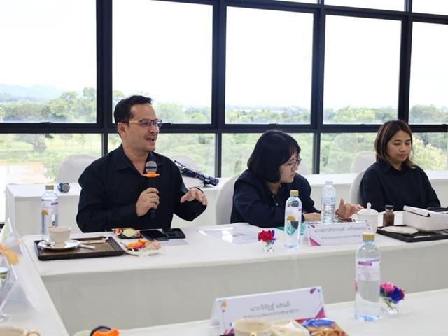 วิทยาเขตเชียงราย ต้อนรับคณะกระทรวงศึกษาธิการ แลกเปลี่ยนองค์ความรู้ด้านการวิเคราะห์ข้อมูลเพื่อการพัฒนานโยบายการศึกษาเชิงประจักษ์