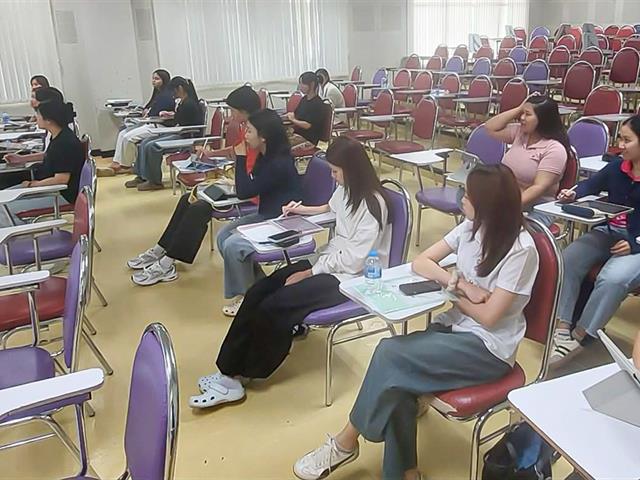 สาขาวิชาภาษาอังกฤษ คณะศิลปศาสตร์ มหาวิทยาลัยพะเยา จัดโครงการ อบรมเพื่อพัฒนาทักษะวิชาเอกสาขาวิชาภาษาอังกฤษ สำหรับนิสิต 4 ชั้นปี