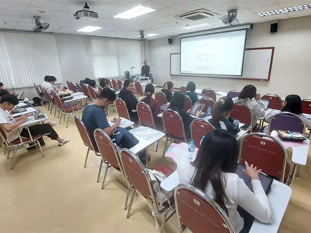 สาขาวิชาภาษาอังกฤษ คณะศิลปศาสตร์ มหาวิทยาลัยพะเยา จัดโครงการ อบรมเพื่อพัฒนาทักษะวิชาเอกสาขาวิชาภาษาอังกฤษ สำหรับนิสิต 4 ชั้นปี