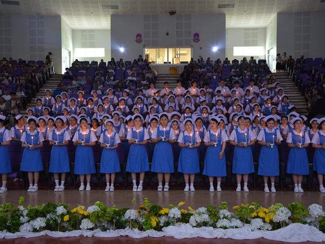 พิธีมอบหมวกและเข็มชั้นปี ประจำปีการศึกษา 2569 