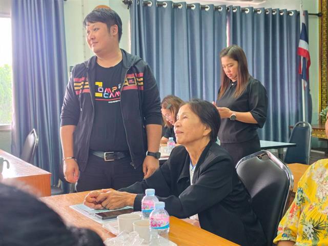 ผลิตภัณฑ์ท้องถิ่นสู่ตลาดออนไลน์