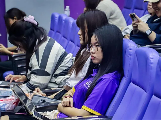 คณะรัฐศาสตร์และสังคมศาสตร์