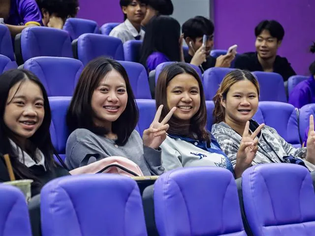 คณะรัฐศาสตร์และสังคมศาสตร์