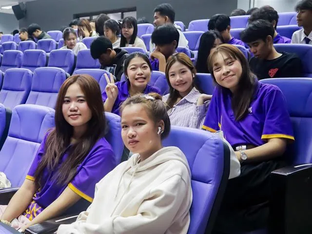 คณะรัฐศาสตร์และสังคมศาสตร์