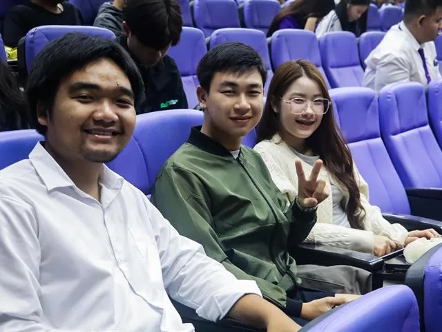 คณะรัฐศาสตร์และสังคมศาสตร์