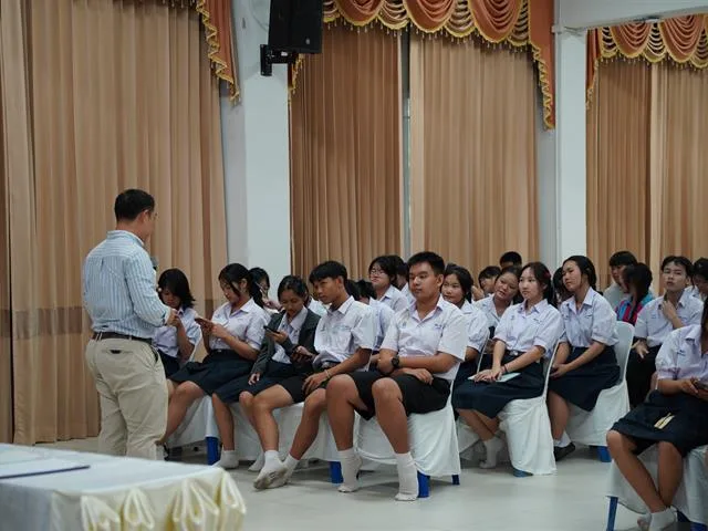 โรงเรียนพะเยาพิทยาคม