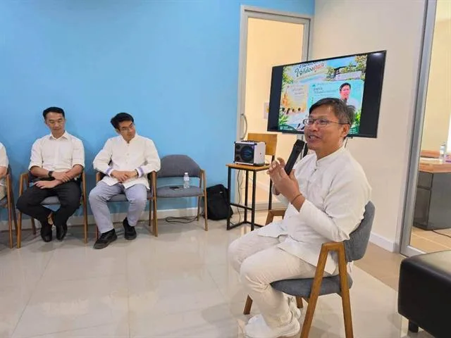 ผู้เข้าร่วมโครงการร่วมฟังบรรยาย