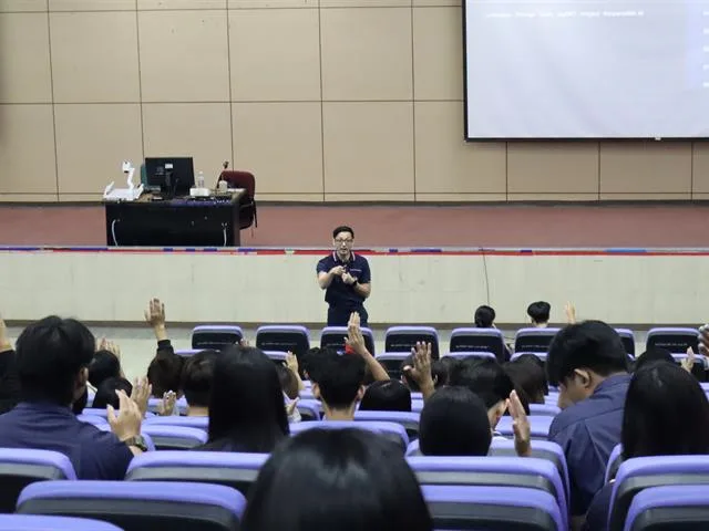คณะวิศวกรรมศาสตร์ เสริมทักษะ AI แก่นิสิต เตรียมพร้อมสู่การฝึกงานและสหกิจศึกษา ผ่านกิจกรรม AI for Engineering Practice