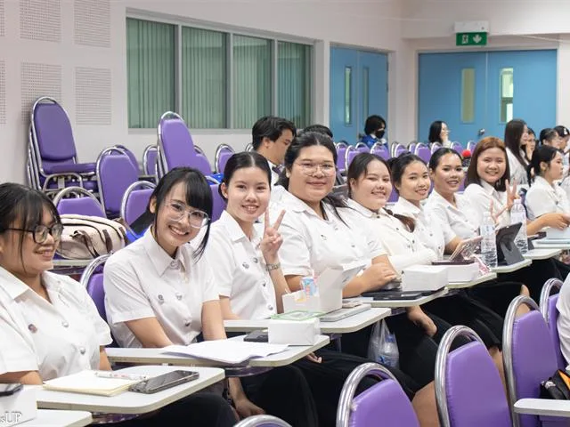 คณะศิลปศาสตร์จัดโครงการวิจัยและพัฒนาหลักสูตรสู่การสร้างนวัตกรรมทางวิชาชีพ