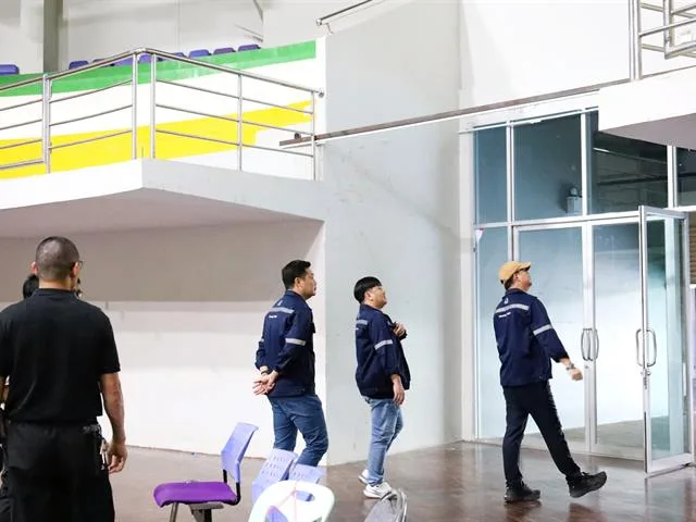 Conducts a Site Inspection and Sets Development Guidelines for the Sanguan Sermsri Building Area