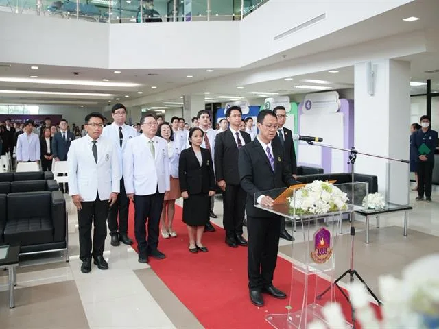 คณะทันตแพทยศาสตร์ ร่วมวางพวงมาลาถวายสักการะ เนื่องใน “วันมหิดล” ประจำปี 2569