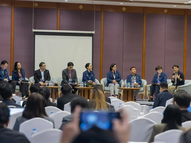 ผู้เข้าร่วมโครงการแลกเปลี่ยนเรียนรู้ข้อคิดเห็นและข้อเสนอแนะร่วมกัน