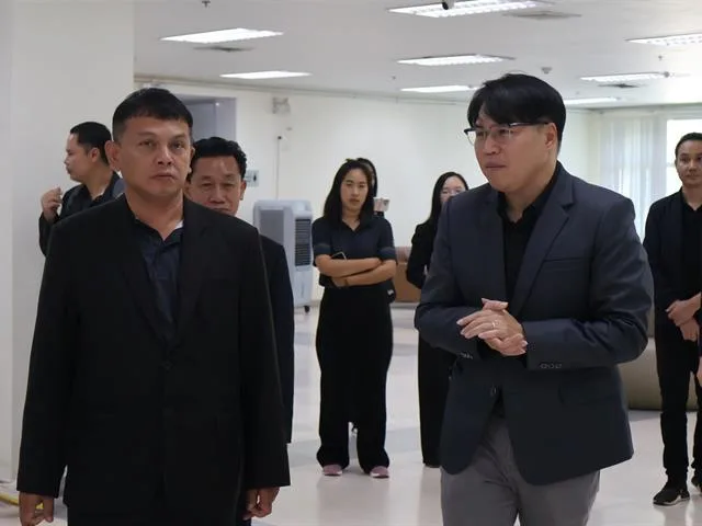 ต้อรับคณะศึกษาดูงานโรงเรียนบ้านใหม่รัตนโกสินทร์ อำเภอแม่เมาะ