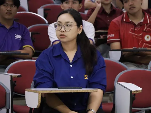 คณะรัฐศาสตร์และสังคมศาสตร์