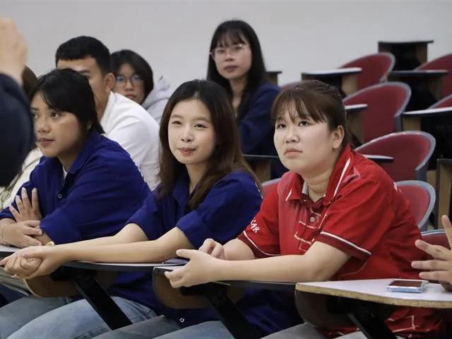 คณะรัฐศาสตร์และสังคมศาสตร์